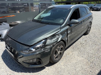 Hyundai i30 1,5 automatic 2021g karambol u voz. stanju na ime kupca