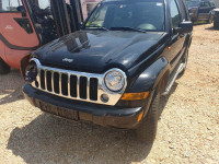 Jeep Cherokee Liberty 2,8 CRD dijelovi,motor,mjenjač,reduktor
