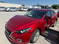 Mazda 3 2.0 Attraction 2015g karambol prodajem....