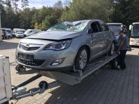 Opel Astra 1,4 Turbo NAVIGACIJA, XENON , DIJELOVI