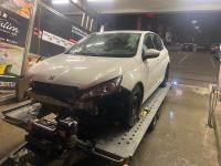 Peugeot 308 1,6 e-HDi karamboliran oštećen DIJELOVI 0989665083