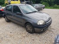 Renault clio 2001 god