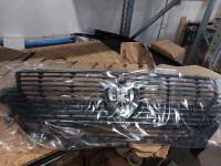 16819718VD Peugeot 308 2024g  prednja maska