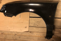 19 lijevi blatobran Renault lijevi 1988.-1996.