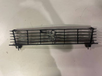 305 PEUGEOT prednja maska ​​prednja maska+natpis