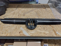 5H0853651AA. Golf VIII.prednja led maska