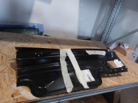 8W9813307.Audi A4 allroad zadnji vezni lim desni dio (vanjski i unuta)