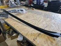 A2136900282. Mercedesbenz E W213  Lajsna krova desna