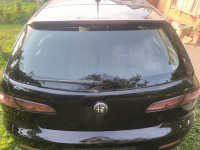 Alfa 159sw  zadnja hauba