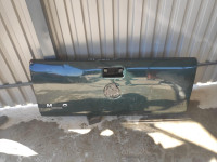 Amarok 10- zadnja hauba