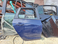 Astra j karavan zadnja desna vrata