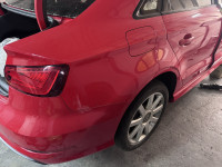 Audi a3 8v sedan limuzina desna stranica prag rubnik A B stup strana