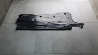 audi a3 8y hb zaštita šasije bočno desna 5wa825202h 5WA825202H caxm