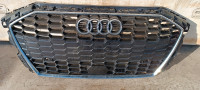 Audi A3 8Y S line prednja maska