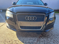 Audi A3 2009 godina prednji branik coupe