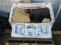 audi a4 8e0 karavan zadnja hauba