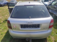 Audi a4 b6 gepek vrata