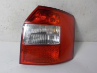 audi a4 b6 kombi far desna stražnji dio stražnja 4b3419091p 4B3419091P