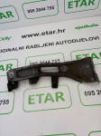 AUDI A4 B9, 2016.–2018. — NOSAČ PREDNJEG D BLATOBRANA — 8W0821136B