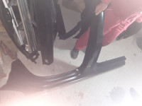 audi a4 b9 desni prag 8W5809848