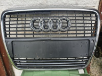 Audi a6 4f prednja maska / grill