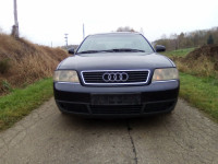 Audi A6 C5 prednja hauba