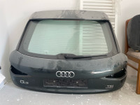 Audi Q3 8U hauba
