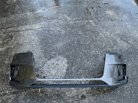 AUDI Q3 S LINE PREDNJI BRANIK 8U0 807 437