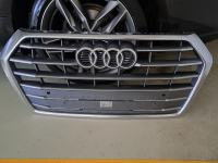 Audi Q5 maska