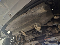 BMW E81 E87 ZAŠTITA PVC PLASTIKA ISPOD BRANIKA MOTORA