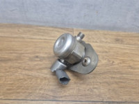bmw f01 f07 f10 f06 f13 pumpa za gorivo visokog tlaka n63 s63 7599865