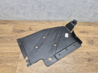 bmw f30 f31 f33 f32 f34 f36 zaštita poklopac šasije bočno lijevi straž