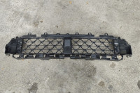 BMW X2 U10 PREDNJIA REŠETKA BRANIKA GRILL ODBOJNIKA 51115A51010