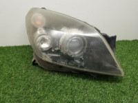 far desna prednja opel astra h 5dv008290-00 5DV00829000