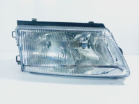 far desna prednja reflektor desni prednji 081411101r vw passat b5 96-0
