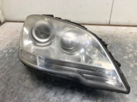 far desni prednji dio mercedes ml w164 a1648202059 A1648202059BILI