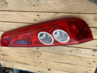 far desni stražnji dio desna stražnja fiesta mk6 lift 6s61-13404-b 6S6
