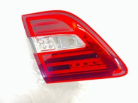 far lijeva stražnja u prtljažniku mercedes ml w166 11- led europa a166