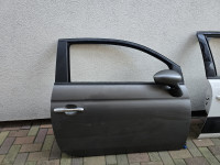 Fiat 500 2015 godina prednja desna vrata i vrata prtljažnika