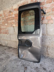 FIAT  DOBLO  VRATA  OŠTEĆENA  zadnja  L, D