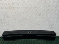 ford focus mk4 18-22 kombi poklopac veznog lima stražnjeg poklopčić jx