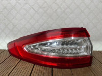 ford mondeo mk5 14-18 limuzina far stražnja lijeva w blatobran stražnj