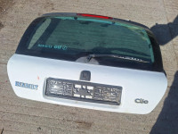 gepek vrata renaault clio 2 2000g.