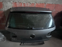 Golf 6 VI zadnja hauba gepek spojler stop svjetlo