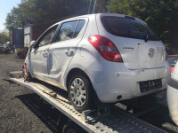 Hyundai I20 1,2i plin - prodajem u dijelovima