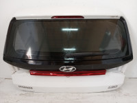HYUNDAI I20 SD POD KAMERE POKLOPAC