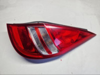 hyundai i30 hb 5d far desna stražnji dio stražnja cala ladna 92402-2r0