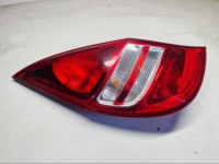 hyundai i30 hb 5d far lijeva stražnji dio stražnja cala ladna 92401-2r
