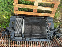 Hyundai ix35 kompletan prednji vezni lim