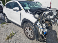 hyundai tucson dijelovi,vrata,hauba,branik,most,lampa,2015-